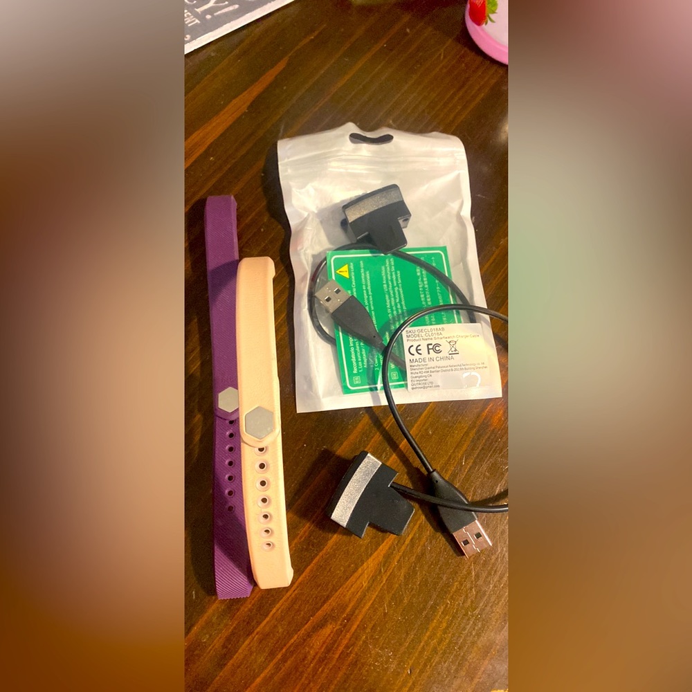 FITBIT ALTA bands (2) and 2 chargers